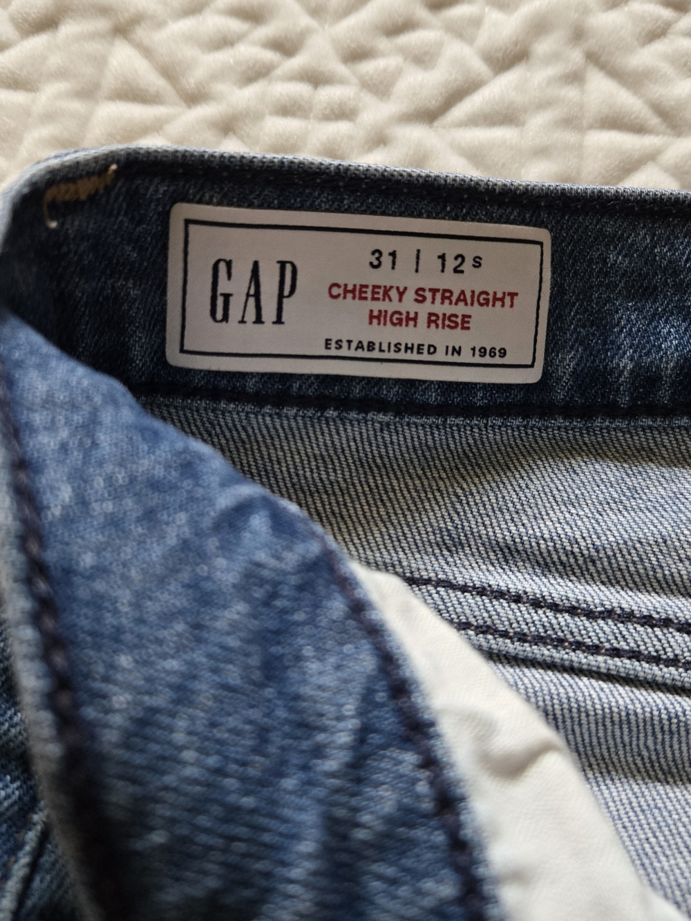 GAP High-Rise Straight-Leg Jeans in Blue Size 31 Short / 12 Petite - Picture 4 of 9